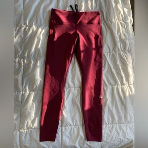 Nike dry fit 3/4 tights size large